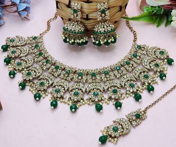 Green designer premium festive wear necklace set 3
