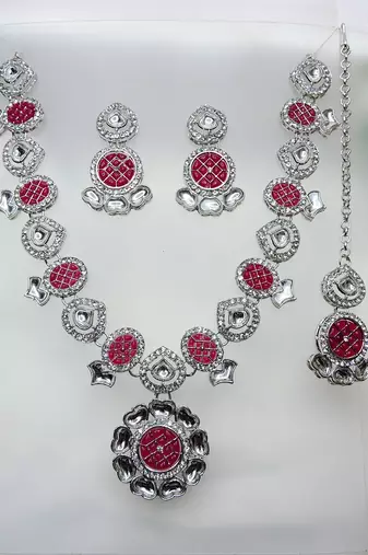 Red designer premium festive wear necklace set