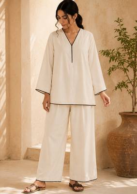 White solid pleated cotton shirt style tunic & trouser co-ord set for women 1