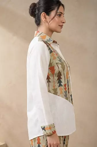 Green geometric printed linen collared shirt for women