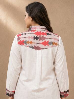 Pink geometric printed linen collared shirt for women 2