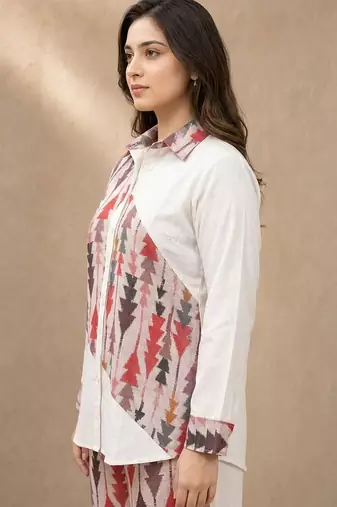 Pink geometric printed linen collared shirt for women