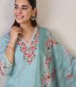 Women Floral Embroidered Linen Kurta with Trousers & Dupatta