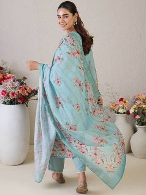 Women Floral Embroidered Linen Kurta with Trousers & Dupatta 4
