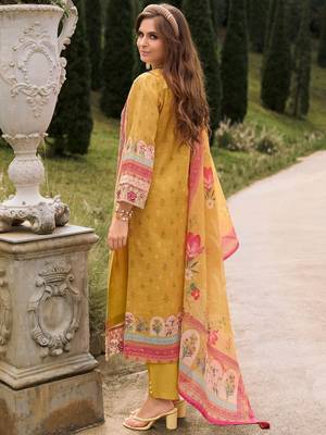 Women Embroidered Thread Work Linen Kurta with Trousers & With Dupatta 5