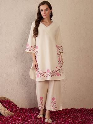 Women Floral Embroidered Regular Thread Work Pure Cotton Kurta with Palazzos 1