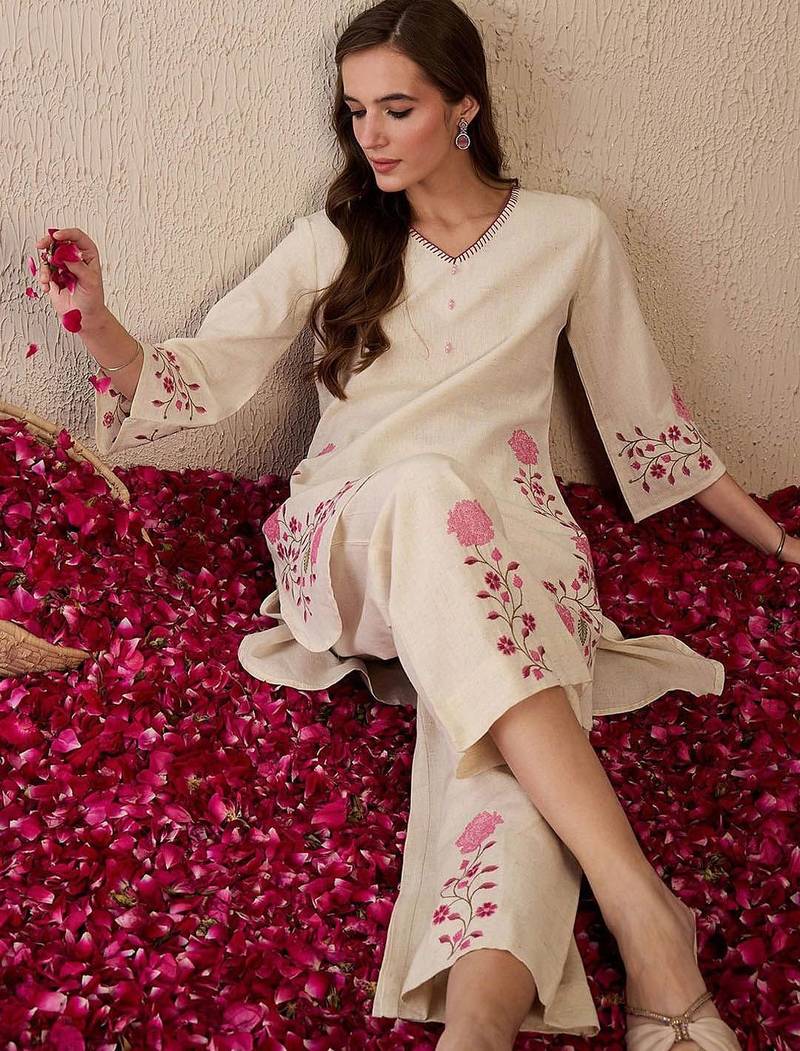 Women Floral Embroidered Regular Thread Work Pure Cotton Kurta with Palazzos