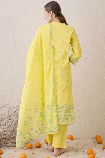 Floral Printed Mandarin Collar Beads Stones Pure Cotton Kurta Trousers & Dupatta