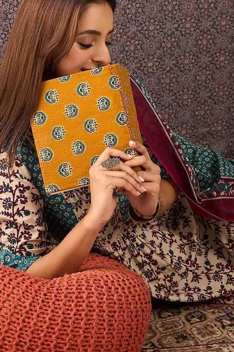 Floral Printed Mandarin Collar Pure Cotton A-Line Kurta & Trousers With Dupatta