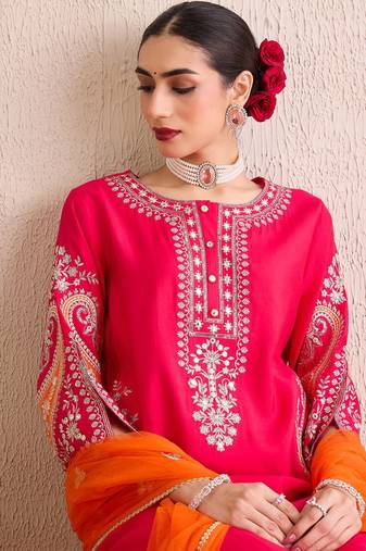 Women Ethnic Motifs Embroidered Kurta with Trousers & With Dupatta