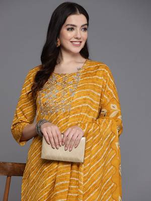 Women Floral Yoke Design Regular  Cotton Kurta with Trousers & With Dupatta 1