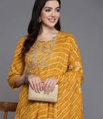 Women Floral Yoke Design Regular  Cotton Kurta with Trousers & With Dupatta