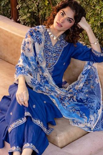 Women Ethnic Motifs Embroidered Thread Work Kurta with Patiala & With Dupatta