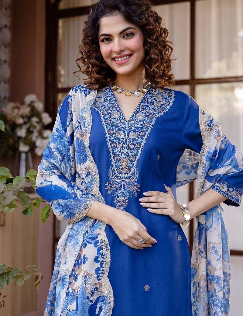 Women Ethnic Motifs Embroidered Regular Thread Work Kurta with Patiala & With Dupatta