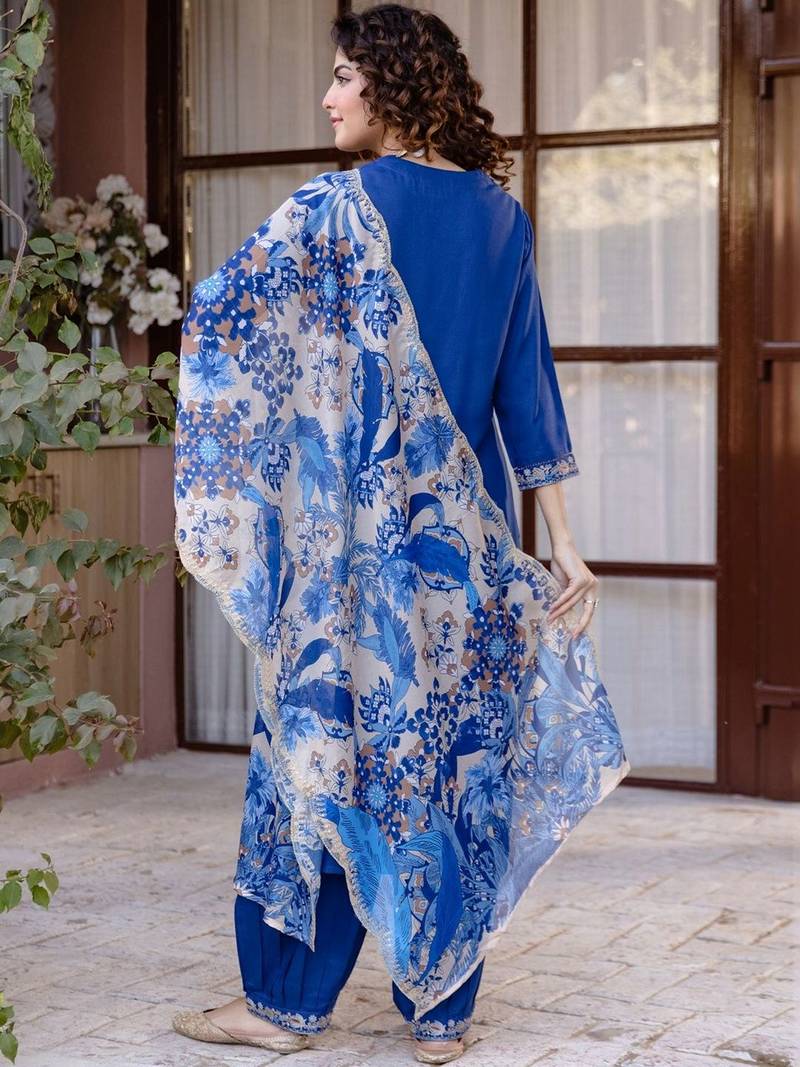 Women Ethnic Motifs Embroidered Regular Thread Work Kurta with Patiala & With Dupatta