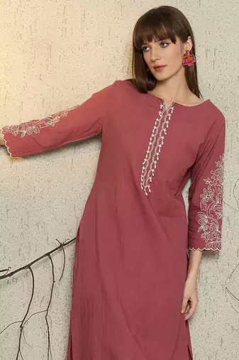 Women Ethnic Motifs Embroidered Thread Work  Cotton Kurta with Trousers