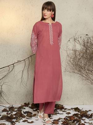 Women Ethnic Motifs Embroidered Thread Work  Cotton Kurta with Trousers 5