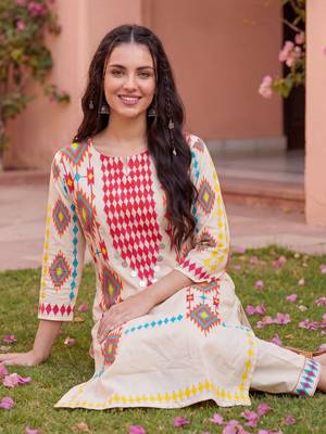 Women Printed Regular Pure Cotton Kurta with Trousers 2