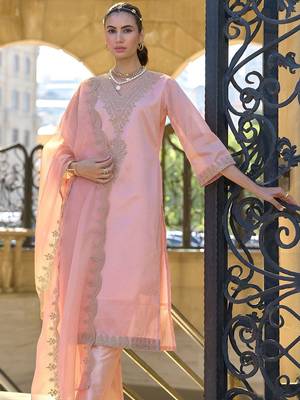 Ethnic Motifs Embroidered Zari Straight Kurta With Trousers & Dupatta 2
