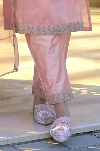 Ethnic Motifs Embroidered Zari Straight Kurta With Trousers & Dupatta
