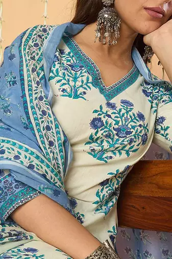 Women Floral Printed Regular Pure Cotton Kurta with Trousers & With Dupatta