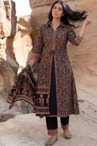 Women Ethnic Motifs Printed Cotton Kurta with Trousers & With Dupatta