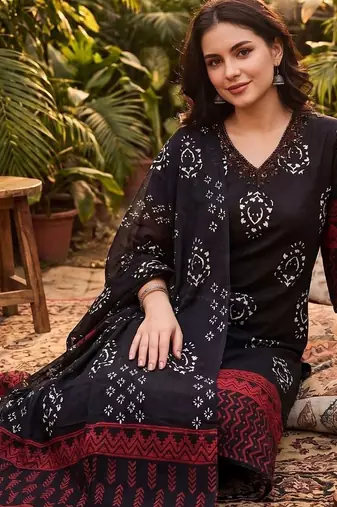 Women Ethnic Motifs Printed Regular Thread Work Pure Cotton Kurta with Trousers & With Dupatta
