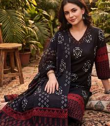 Women Ethnic Motifs Printed Regular Thread Work  Cotton Kurta with Trousers & With Dupatta