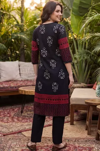 Women Ethnic Motifs Printed Regular Thread Work Pure Cotton Kurta with Trousers & With Dupatta