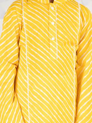 Boys' yellow and white cotton kurta and pyjama set 3