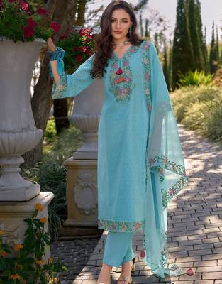 Floral Embroidered V Neck  Cotton Kurta With Trousers & Dupatta 2
