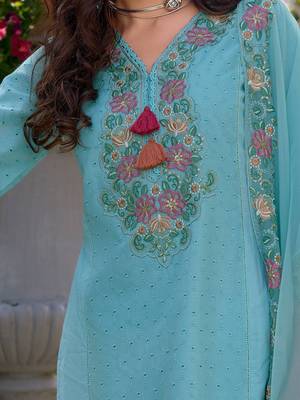 Floral Embroidered V Neck  Cotton Kurta With Trousers & Dupatta 3