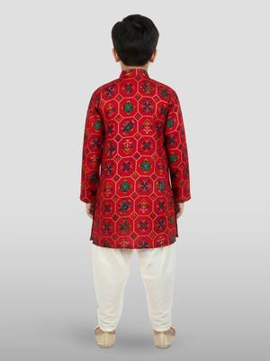 Boys' red kurta and patiala set 4