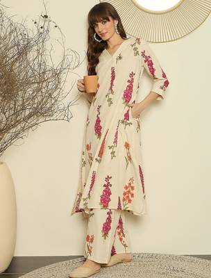 Women Floral Printed Regular Thread Work Kurta with Palazzos 6