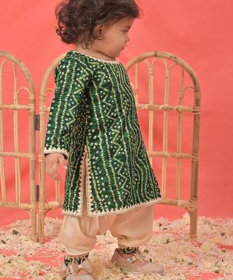 Sishu girls' green kurta and patiala set 2