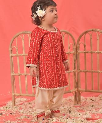 Sishu girls' red kurta and patiala set 2