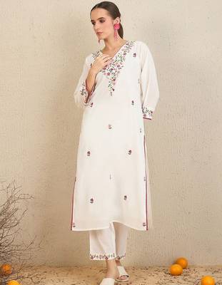 Floral Embroidered Thread Work  Cotton Straight Kurta With Trousers & Dupatta 1