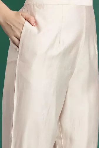 Plus Size Ethnic Motifs Embroidered Panelled Liva Kurta Set
