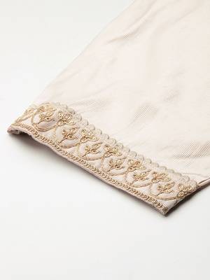 Plus Size Ethnic Motifs Embroidered Panelled Liva Kurta Set 9