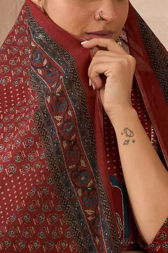 Women Ethnic Motifs Printed Regular Pure Cotton Kurta with Trousers & With Dupatta