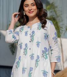 Floral Printed Round Neck Panelled A-Line  Cotton Kurta With Trousers