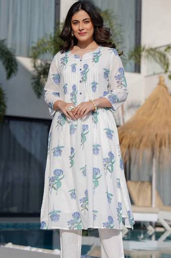 Floral Printed Round Neck Panelled A-Line Cotton Kurta With Trousers
