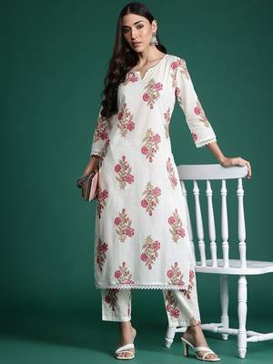 Women Floral Printed Pure Cotton Kurta with Trousers 1