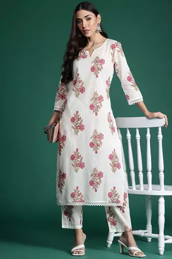 Women Floral Printed Pure Cotton Kurta with Trousers