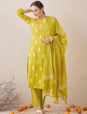 Floral Printed Notch Neck Sequinned  Cotton Kurta & Trousers & Dupatta 3