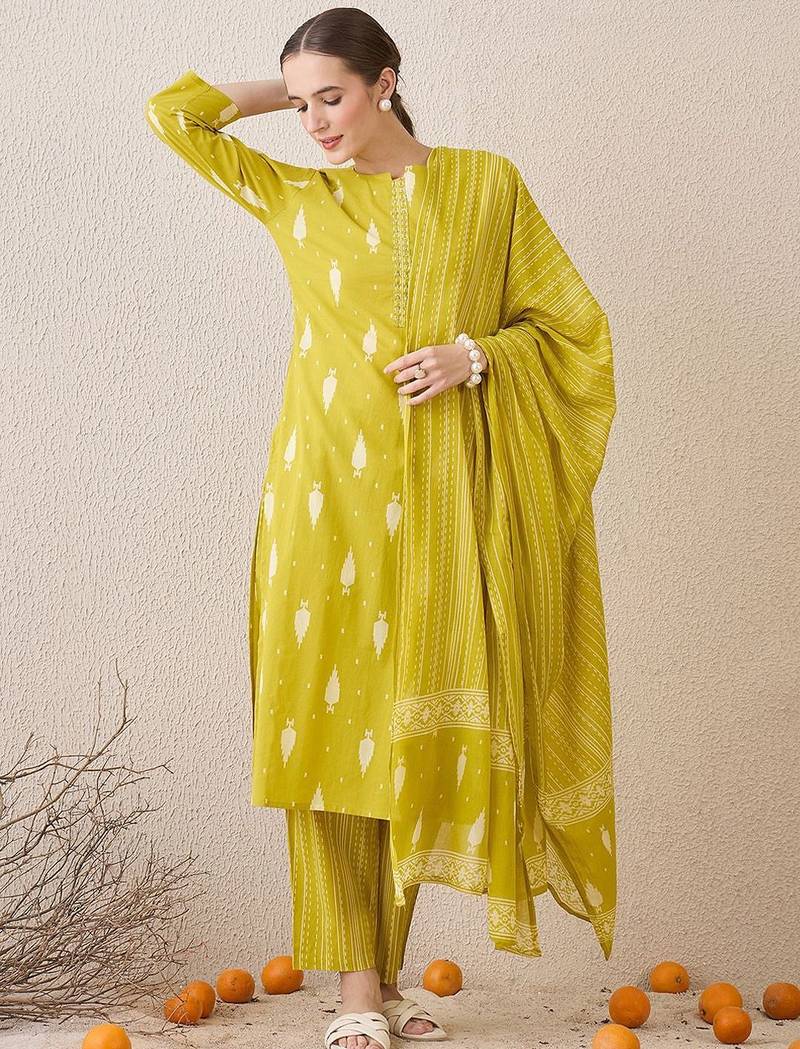 Floral Printed Notch Neck Sequinned  Cotton Kurta & Trousers & Dupatta