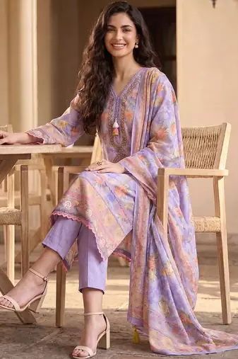 Women Floral Printed Regular Linen Kurta with Trousers & With Dupatta