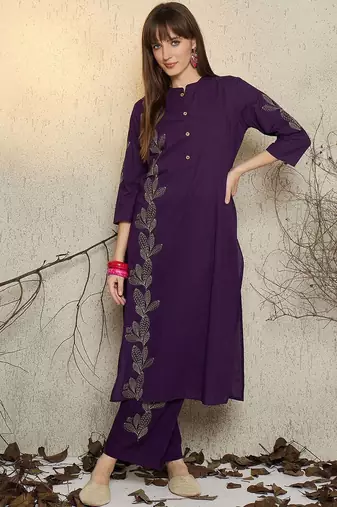 Floral Embroidered Mandarin Collar Thread Work  Cotton Kurta With Trousers