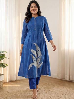 Women Ethnic Motifs Printed Regular  Cotton Kurta with Trousers 5