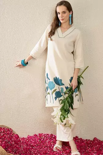 Women Floral Embroidered Regular Thread Work Pure Cotton Kurta with Palazzos